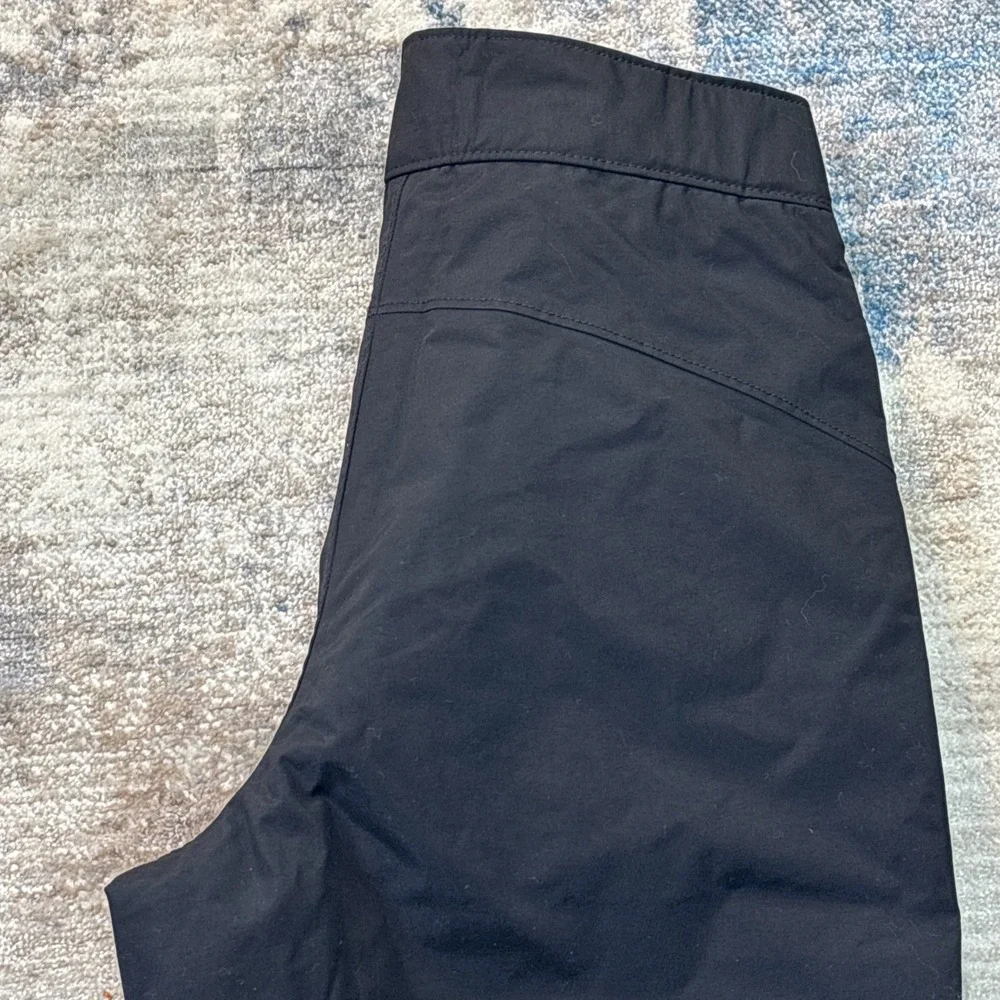 The North‎ Face Boys Freedom Insulated Snow Pants M 10/12 Black NWT